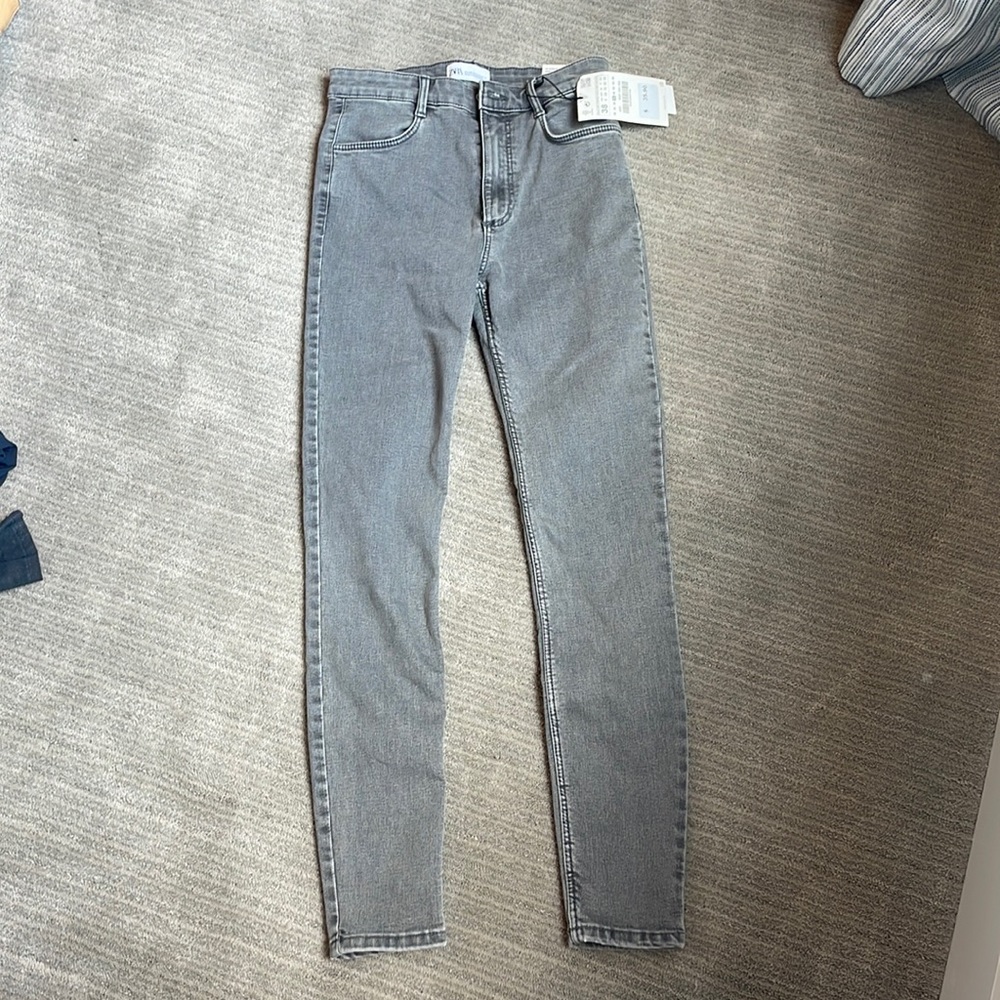 Super elastic gray jeans